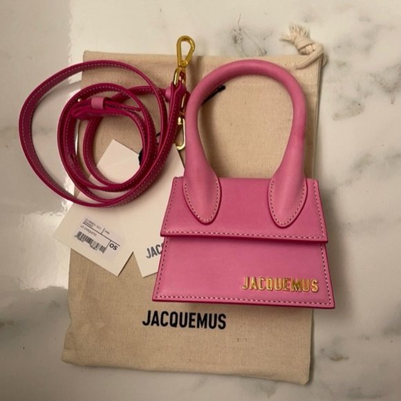 Le Chiquito moyen LE PAPIER Signature handbag. - Picture 1 of 8